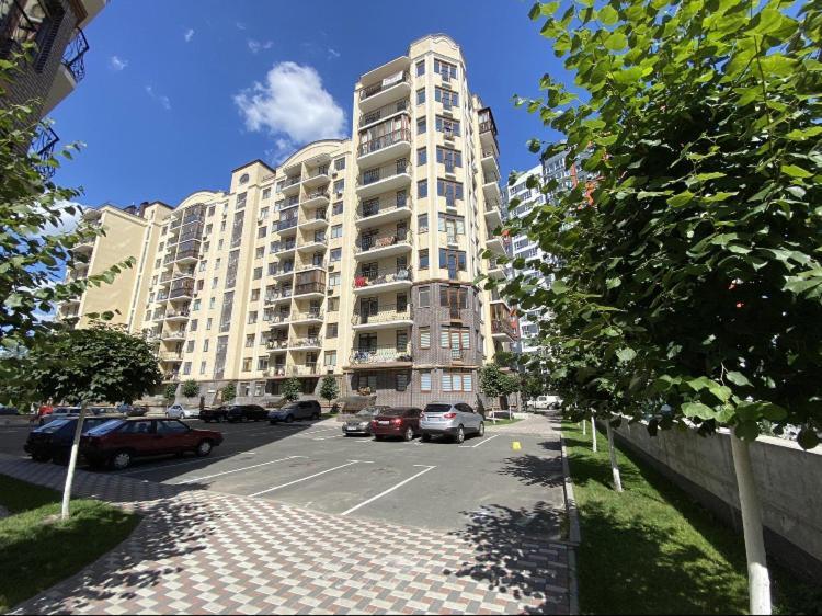 Luxury Emerald Apartments แอร์พิน ภายนอก รูปภาพ