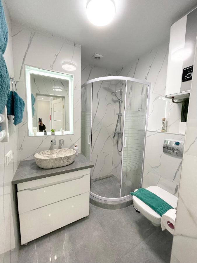 Luxury Emerald Apartments แอร์พิน ภายนอก รูปภาพ
